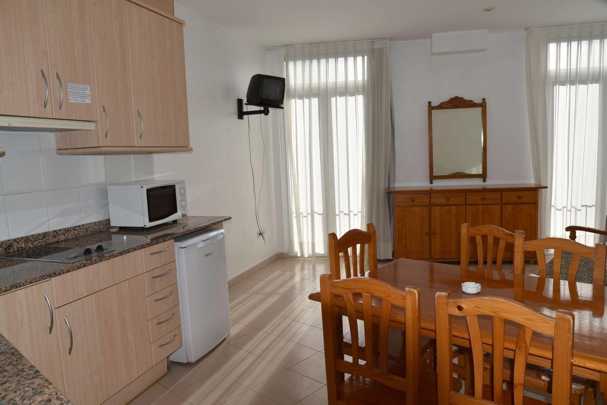 יורט דה מאר Apartamentos Ar Dosjoimi מראה חיצוני תמונה